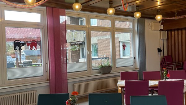 Kleiner Saal geschmückt 